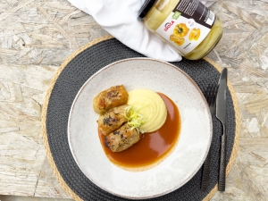 Polnjeni fileti rumene paprike