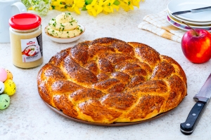 Velikonočna pletenica