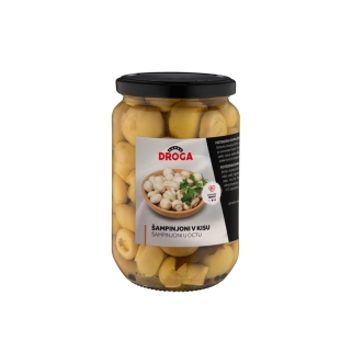 Piščančji ražnjiči (souvlaki) s celimi šampinjoni in namazom s papriko in kumaricami