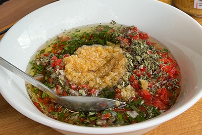 Recept Chimichurri omaka s česnom v ekstra deviškem oljčnem olju - 5.korak