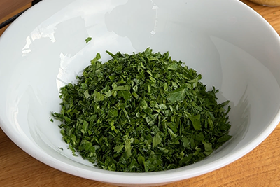 Recept Chimichurri omaka s česnom v ekstra deviškem oljčnem olju - 1.korak