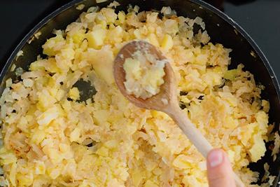 Recept Ajdovi krapi s kislo repo in krompirjem - 2.korak