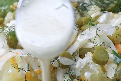 Recept Krompirjeva solata z delikatesnimi kumaricami DROGA - 6.korak
