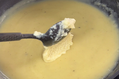 Recept Velikonočna prata s toplo hrenovo omako in polnjenimi jajčki - 8.korak